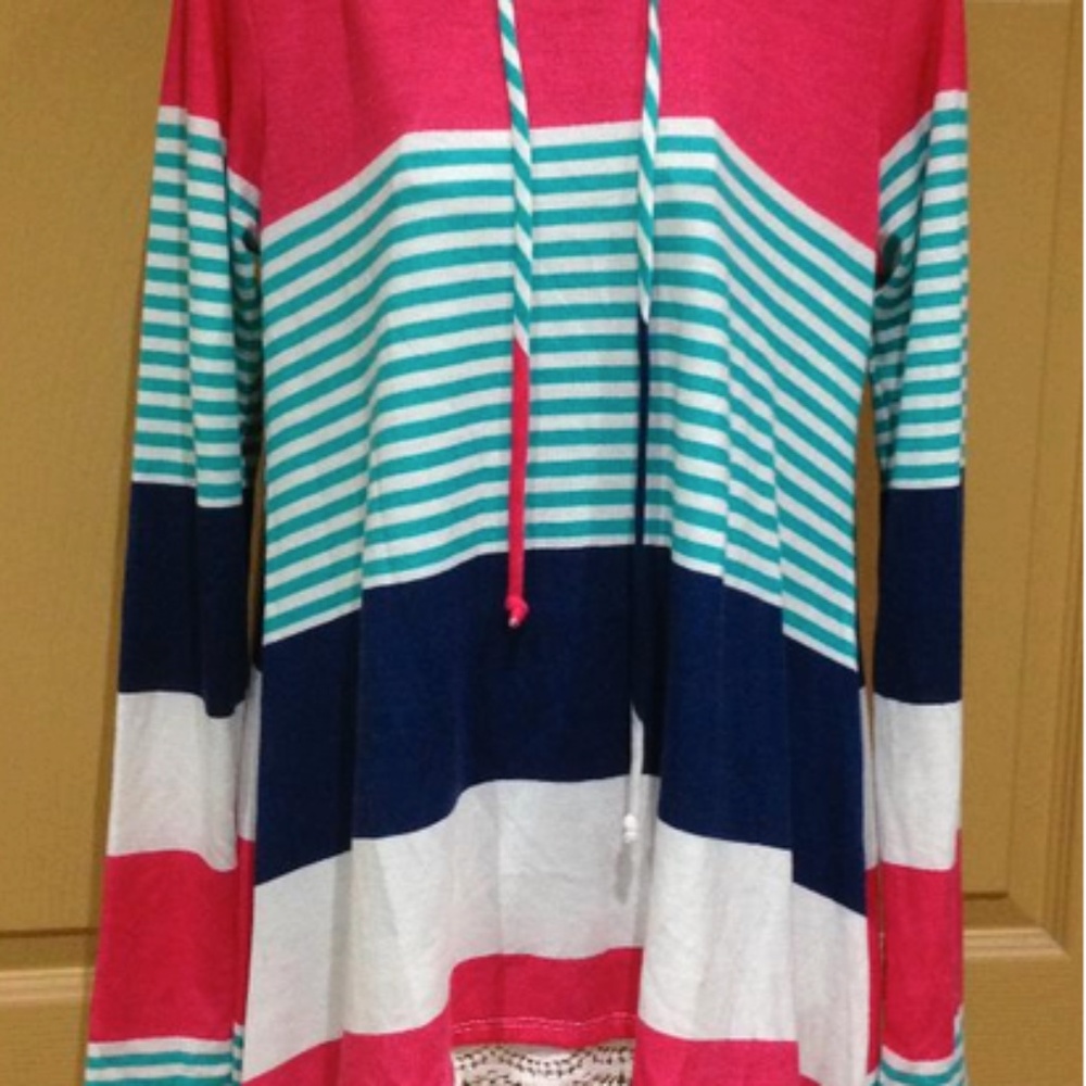 SELF ESTEEM Women's hooded Long Sleeves top size M